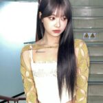 Hong Eun-chae Instagram - 나비가 될 애송이