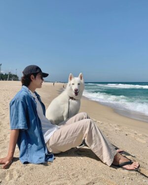 Hong Jong-hyun Instagram - 홍진💙