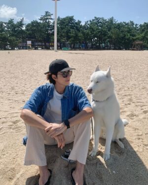 Hong Jong-hyun Instagram - 홍진💙