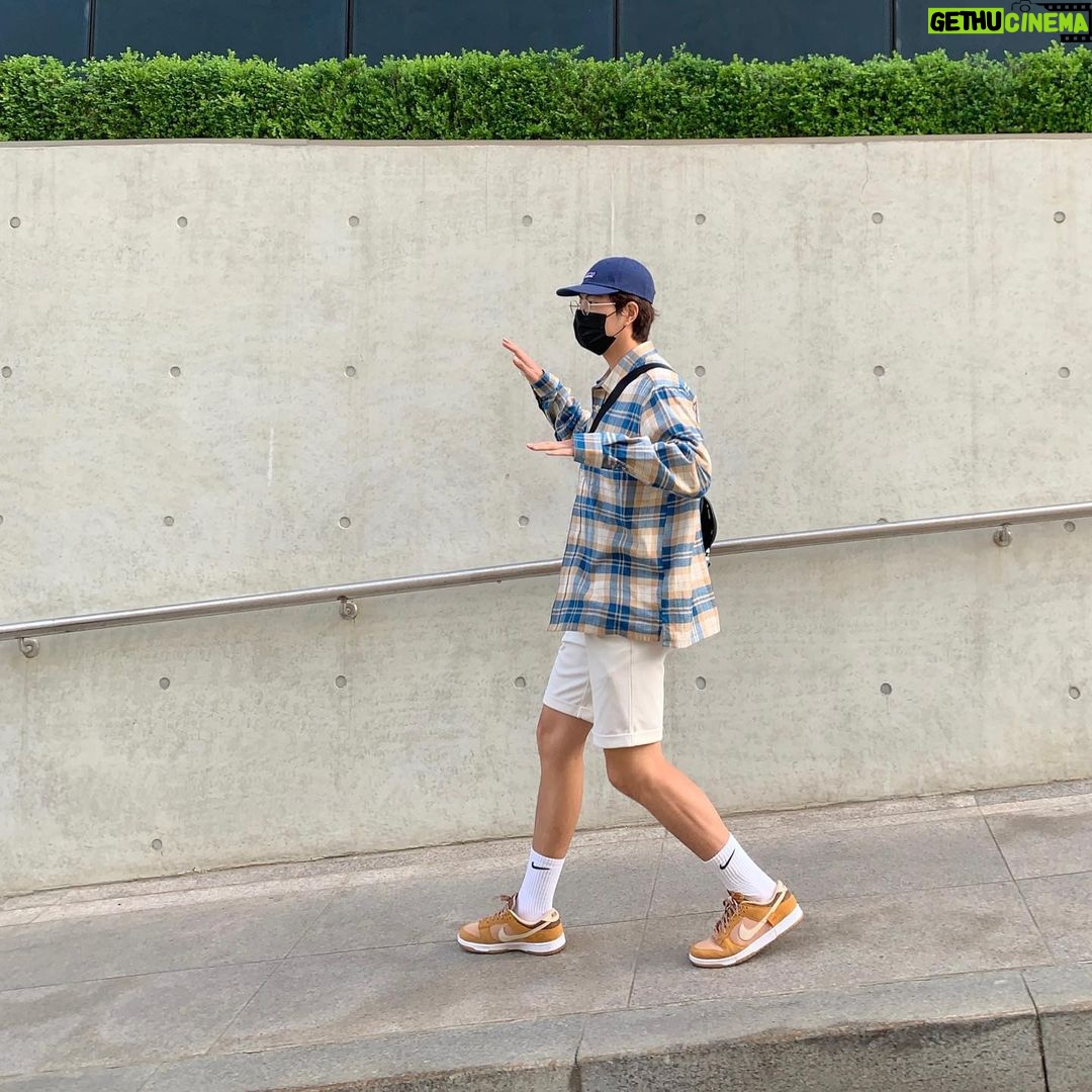 Hong Jong-hyun Instagram - 다음주! 5월 10일 레이스에서 만나요👋