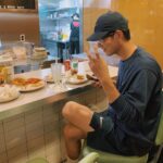 Hong Jong-hyun Instagram - 🍔