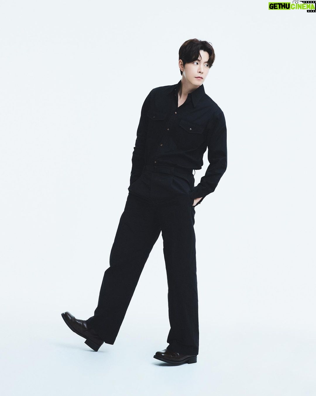 Hong Jong-hyun Instagram - 레이스. 매주 수요일 오후 4시 새로운 에피소드가 공개됩니다. 📸