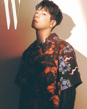 Hong Jong-hyun Instagram - wkorea @mokjungwook @seunga.yoning @lili_939