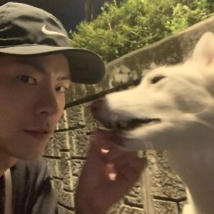 Hong Jong-hyun Instagram - 시원하다-🤠