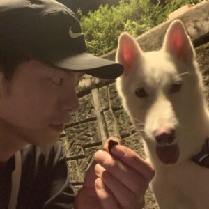 Hong Jong-hyun Instagram - 시원하다-🤠
