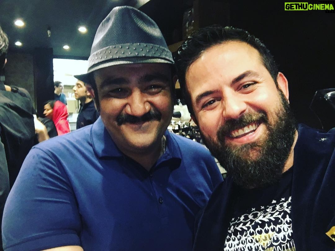 Houman Seyyedi Instagram - مهران عزيزم خداوند تو رو براي اين مرز بوم حفظ كنه،و اميدوارم هرچه زودتر حالت بهتر شه دوستدارت هومن سيدي