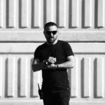 Houman Seyyedi Instagram - بعضي وقت ها به جاي جر و بحث كردن فقط به طرف نگاه ميكنم و تعجب ميكنم كه اين حجم وسيع بي عقلي و نفهمي چطور توي كله اي به اين كوچكي جا شده ((آل پاچينو )) حال اين روزهاي من عكس:اميرحسين شجاعي نازنين
