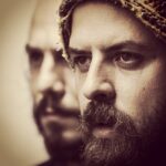 Houman Seyyedi Instagram - خدايا گفتي دشمنات و ببخش،گفتي گوش نكن، گفتي بيخيال،نميشه استاد نميشه،تو گلوم بد جور گير كرده،يه داد ناجور كه بغض نميشه بياد پايين،كه داره به عصبانيت تبديل ميشه،خودت كمك كن كه نشه چون منتظر تصميم توهم ،كه اگه هستي يه كاري كن،اگه نه كه خودم هستم