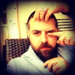Houman Seyyedi Instagram - وقتي دستها ،دست از سرت بر نميدارن