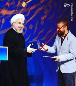 Houman Seyyedi Instagram - این ننگ برای من هیچ گاه پاک نخواهد شد. انزجار دارم از خودم،از اینکه ساده لوحانه برای فردای بهتر قدمی در مسیر برداشتم. از خود شرمسارم و هیچ گاه خود را نخواهم بخشید. یادم است چقدر ساده گول دادن امید را خوردیم. ننگ بر من. من هومن سیدی فرزند ایرانم و کنار تمام زنان و مادران ایران زمین هستم. #مهسا_امینی