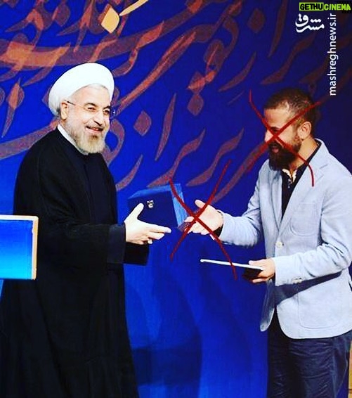 Houman Seyyedi Instagram - این ننگ برای من هیچ گاه پاک نخواهد شد. انزجار دارم از خودم،از اینکه ساده لوحانه برای فردای بهتر قدمی در مسیر برداشتم. از خود شرمسارم و هیچ گاه خود را نخواهم بخشید. یادم است چقدر ساده گول دادن امید را خوردیم. ننگ بر من. من هومن سیدی فرزند ایرانم و کنار تمام زنان و مادران ایران زمین هستم. #مهسا_امینی