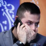 Houman Seyyedi Instagram - تلفن رو‌ مُخی عکس:سیما بشیری