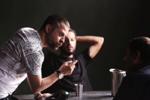 Houman Seyyedi Instagram - شايد به نظر بياد اين فيلم به نام من و بازيگرانم تموم شده،اما ابدا اينطور نيست.اين فيلم نتيجه زحمات يه تيم فوق العاده و حرفه اي كه عاشق كارشونن.
رفقاي پشت صحنه تك تكتون اگه نبوديد اين فيلم ساخته نميشد.
متشكرم
عكس:اميرحسين شجاعي