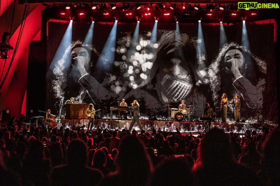 Hozier Instagram - Los Angeles, I don’t really have the words. Thank you for all the love and support I felt at the @hollywoodbowl, performing to you in that space was a dream and the sweetest way to end this US run. Thank you to the incredible @madicunningham for being with us these months and lighting the tour with her sheer brilliance. Thank you to anyone who bought a ticket to one of these shows over the past eight weeks. 📸 @RuthlessImagery Hollywood Bowl, Los Angeles, Ca