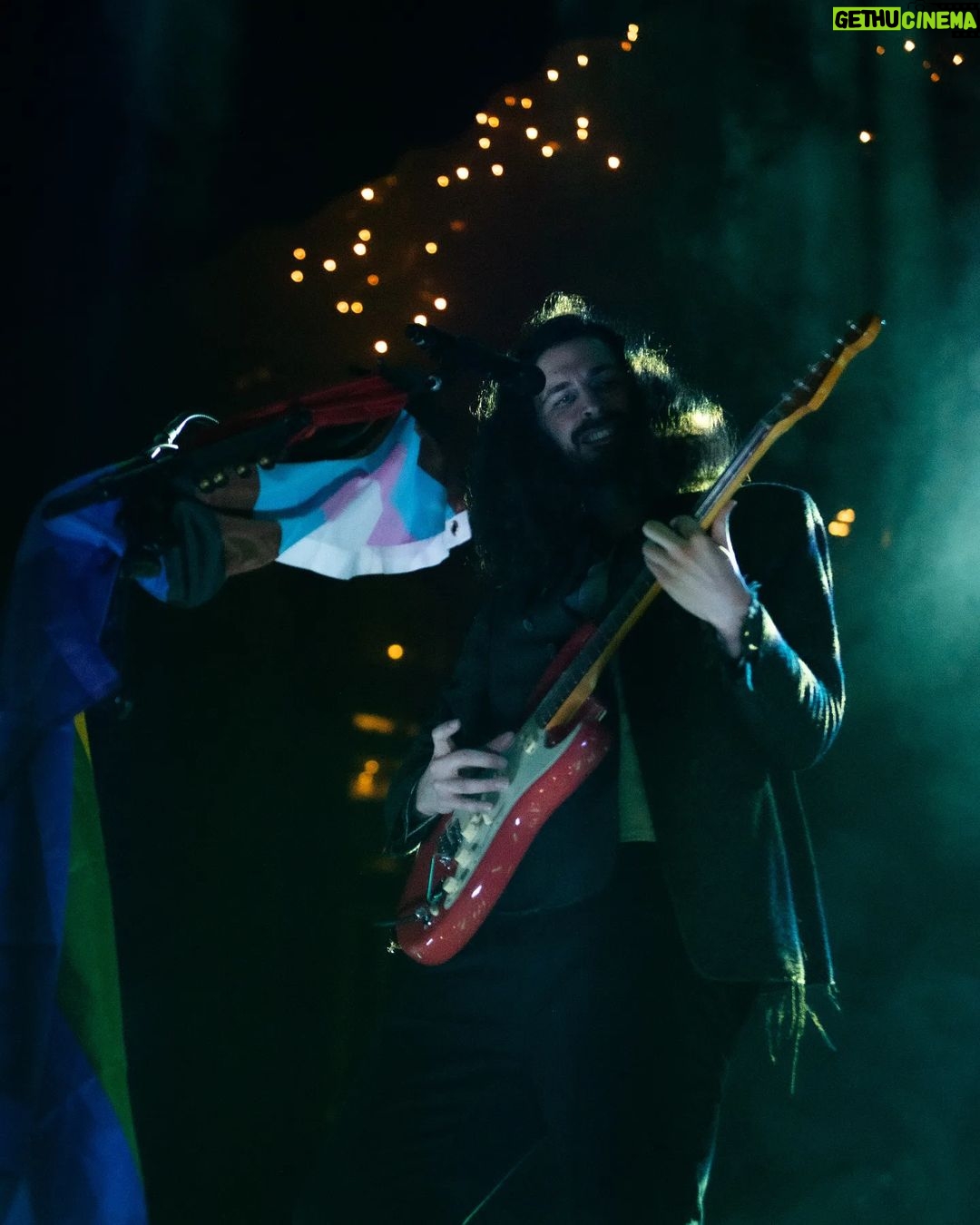 Hozier Instagram - Such a fun few days in Nashville. Thank you to everyone who came out and showed such incredible support last night, and thank you to my dear friend @allisonrussellmusic for joining me on stage to sing and urge the young people of Nashville to register to vote. Much love 🖤 📸 @ruthlessimagery Ascend Amphitheater
