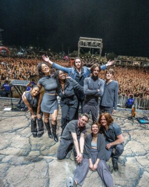 Hozier Instagram - Sincere thank you to everyone who was at @inningsfest! A lad very very lifted up on that stage. Hope to see you again soon, Arizona 🖤 

📸 @ruthlessimagery