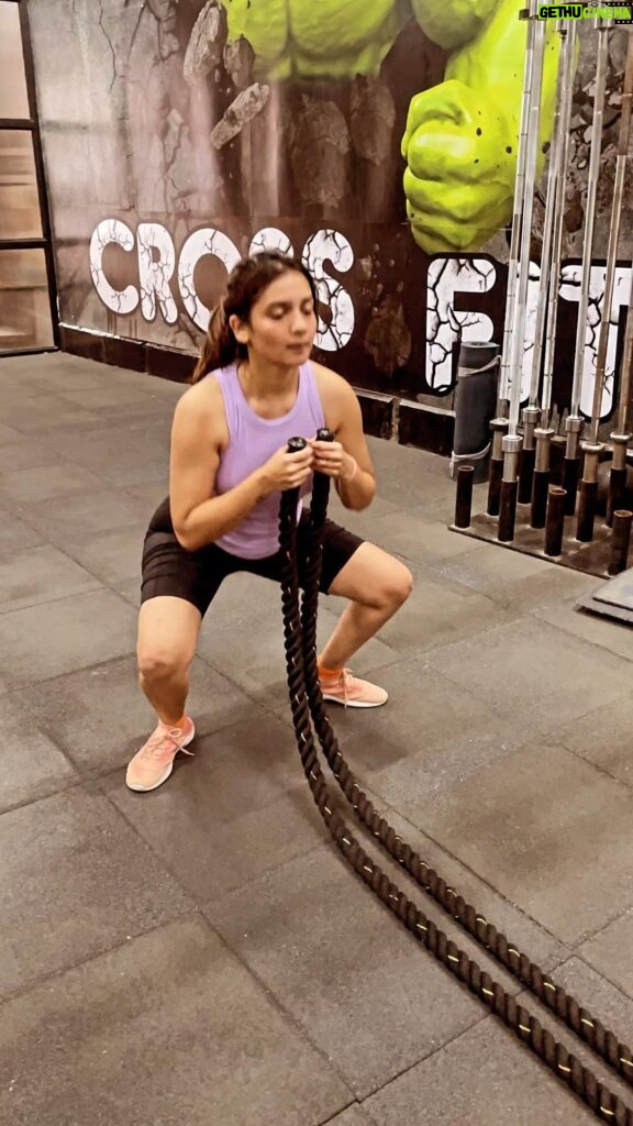 Hruta Durgule Instagram - Consistency is the Key ……… #functionaltraining #consistency #workout #fitness #thewodmumbai #actor The wod