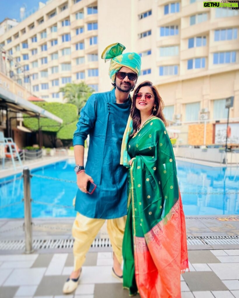 Hruta Durgule Instagram - The celebrations have just begun 🎊 🎉 😇 ❤️ #shaadi #season #traditional #love #team #couple Indore, India