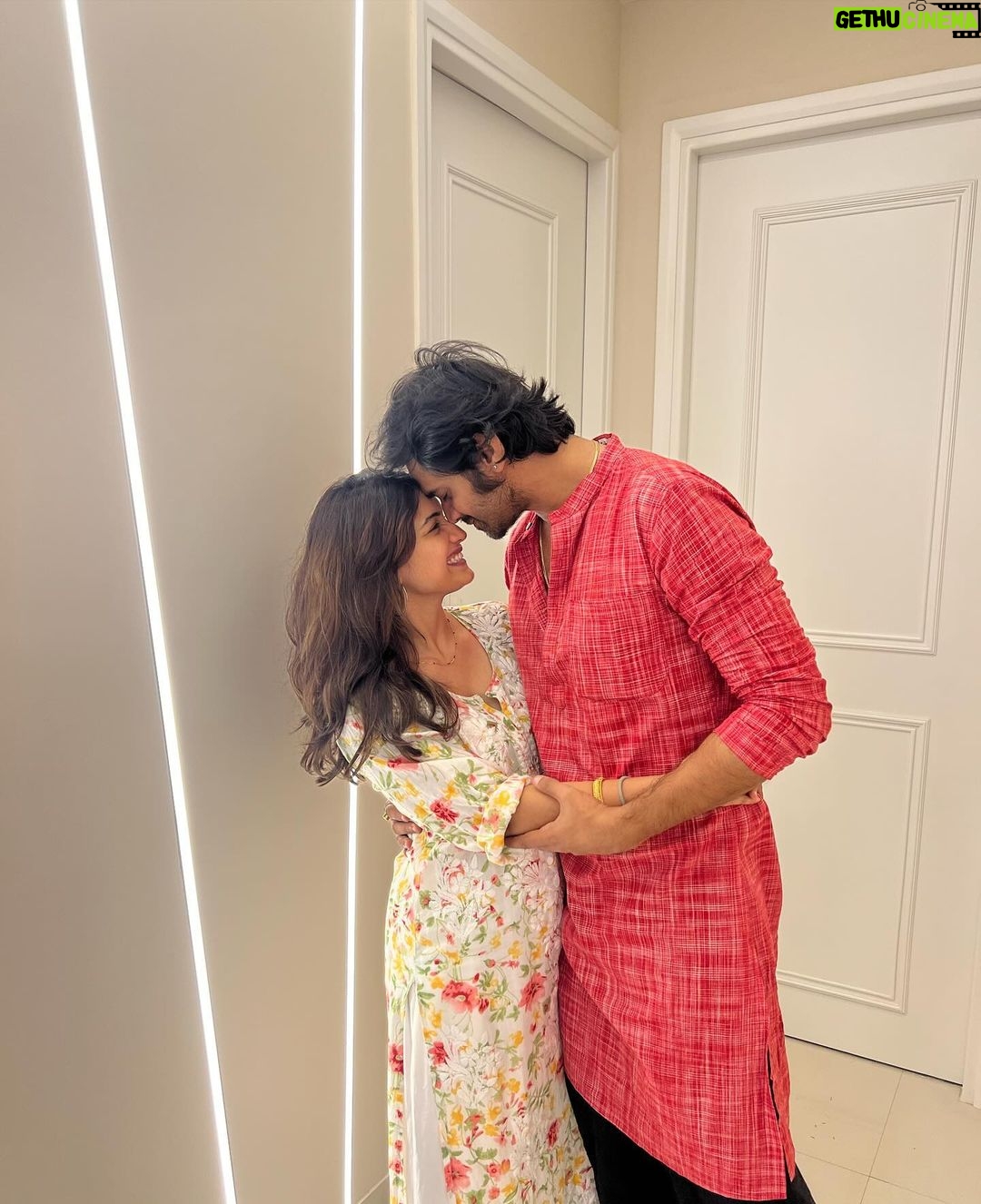 Hruta Durgule Instagram - Walls and Beams : love and dreams The magic of new beginnings✨ 🌸❤️🧿 #ourhome #wedidit #positivevibes #grateful #happiness #specialday