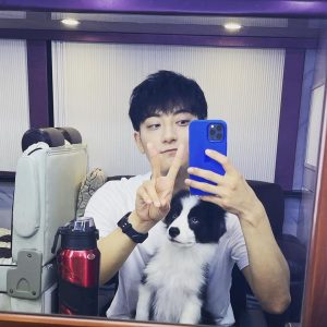Huang Zitao Instagram - Why ace look at me like this😭