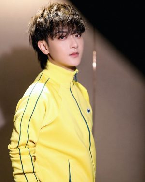 Huang Zitao Instagram - Yellow Z.TAO 🐥