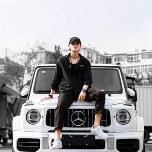 Huang Zitao Instagram - Black me