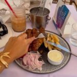 Huda ElMufti Instagram – 🫶🏽☀️🫶🏽 Athens, Santorini, Mykonos