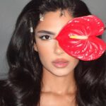 Huda ElMufti Instagram - It was late August . 🌺 @sharifftanyous 🪄 @silviahairstyling ✨