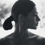 Huda ElMufti Instagram - @bulgari 🌹🕊🌱 @harpersbazaararabia #harpersbazaararabia Photographer: @paulmorelstudios Stylist: @dgestylist Jewellery: @bulgari Interview: @cressideuxmille @mad_solutions @marnelenoir @oliviaphillipsbazaar @jessicamichault @anna_castan @oyanezwork @jvd94 @massimoserini.official @giannandreahair @nicolas_nreal @mmproductions.it @lorenzoesposito___ @domus_borghese @christianmarchesich @seila_grau Mangment @mad_solutions Rome, Italy