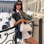 Huda ElMufti Instagram - It was truly a blast getting a first look at the Leather Goods & Accessories Collection for the Spring & Summer 2024 fashion show with @bulgari 🩷🌱 Paris,France