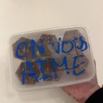 Hugo Travers Instagram – 1 – notre podcast des actus du jour dans le métro il y a un mois 😭 (dispo sur toutes les plateformes !)
2 – mon chien juge mon niveau à Valorant 
3 – ma famille est fière merci @samueletienneofficiel 
4 – le meilleur d’entre nous Fred Again 
5 – équipe quasi pro 
6 – des interviews à Cannes à venir sur @hugodecrypte.pop (👋 @vincentlacoste) 
7 – chaude recommandation ❤️‍🩹
8 – Rosalia rien à ajouter 
9 – mousse au chocolat (oui oui) offerte par un abonné venu me voir quand on était en live en manif 🫶

Printemps chargé. ❤️ Paris, France
