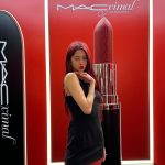 Huh Yun-jin Instagram – redmaxxing.💋

#광고 #맥시멀매트립스틱 #맥시멀매트 #맥시멀매트팝업스토어 #iwearmac  @maccosmeticskorea