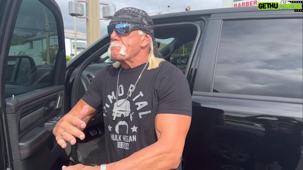 Hulk Hogan Instagram - Main Event Karaoke is Runnin Wild tonight at 8pm!! @hoganshangout