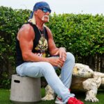 Hulk Hogan Instagram – Life Is Good!! Happy Friday Maniacs! 💪