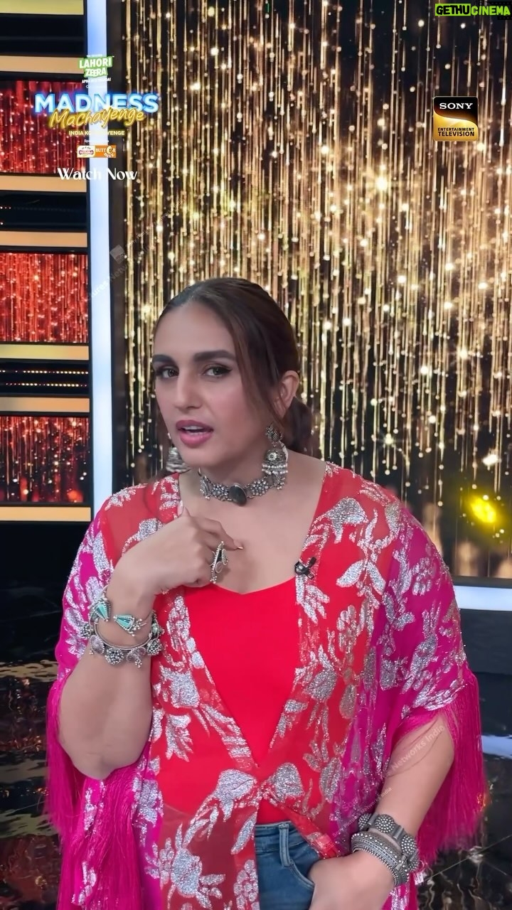 Huma Qureshi Instagram - Intezaar khatam! Madness ki gaadi chal padi hai! Abhi dekhiye Madness Machayenge, sirf #SonyEntertainmentTelevision par. @iamhumaq #MadnessMachayengeIndiaKoHasayenge #MadnessMachayengeOnSonyTV
