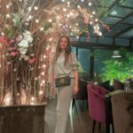 Humaima Malick Instagram – If needed you must be candid be candid beautifully ✨👯♂️👯♂️
