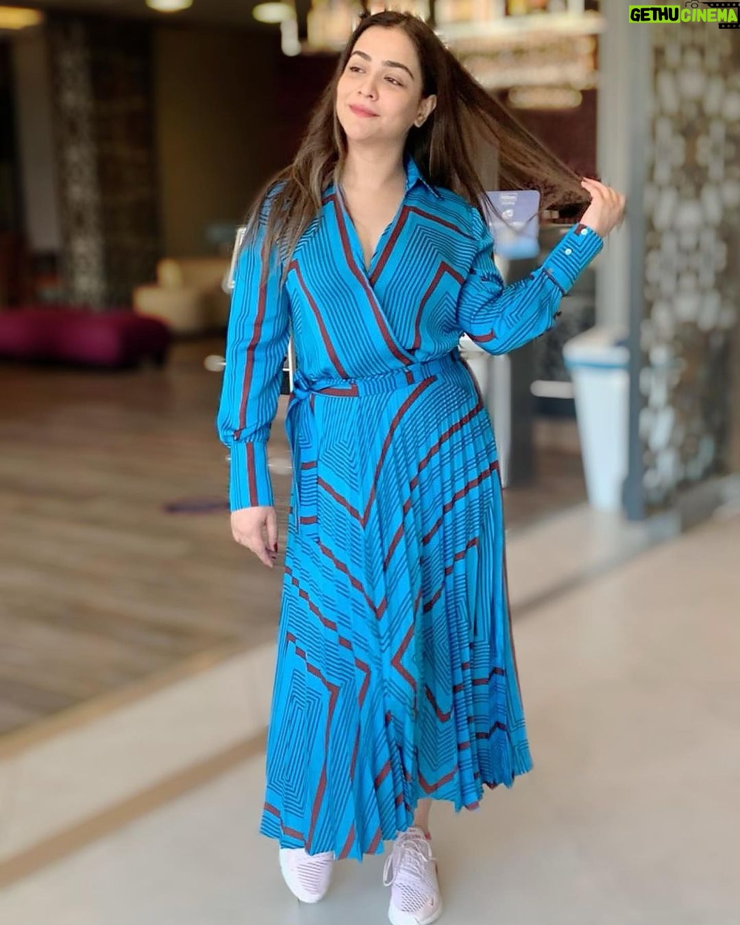 Humaima Malick Instagram - Pretty please , pretty please 🥺 Hilton Istanbul Bomonti Hotel & Conference Center