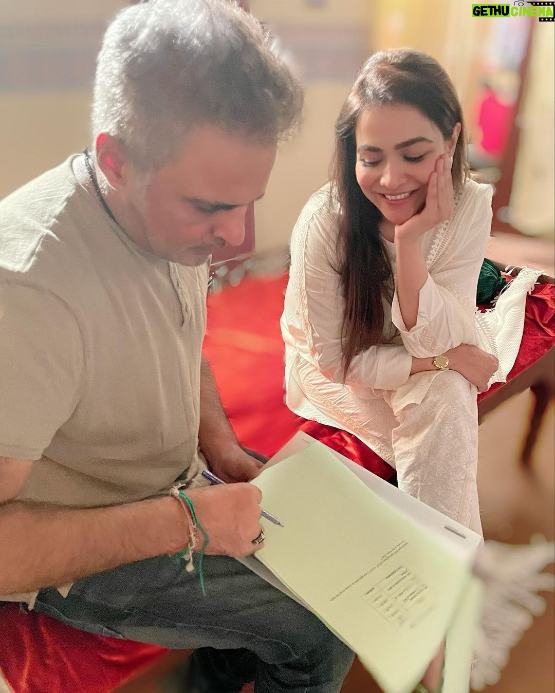 Humaima Malick Instagram - Allhumdullilah to the new beginning 🙌 @anjum_03shahzad Yah Ali Madad ! #newprojectcomingsoon