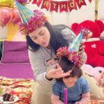 Humaima Malick Instagram - On this special day, I want you to know how much joy and happiness you bring into our lives. Happy birthday,Amaji you are very very special for your mum and for your dad …. And we are so grateful to Allah he gave us you …. May you continue to be this wonderful pure hearted child, may you always respect and love your parents may you never ever see any hardships in life. May Allah keep you close to your loving mother and brave father. May you always be the happiest girl and the bravest of all …. Thankyou Allah for giving us this little princess who is the queen of our hearts may he keep you in afiyat always :) Love phupho ❤️ maima ! please everyone say MashAllah 🥰