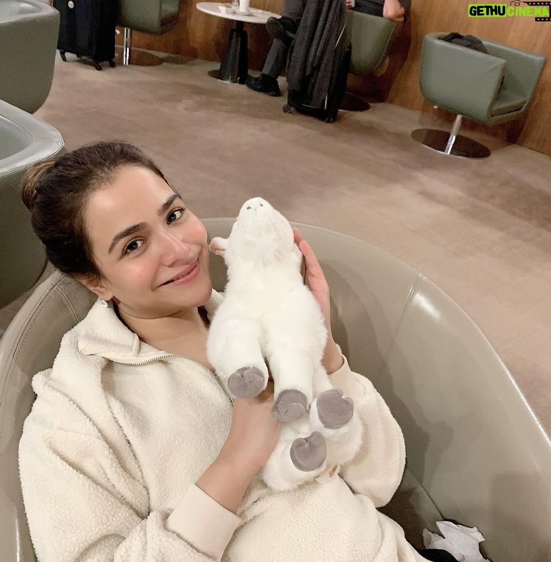Humaima Malick Instagram - Smile and smile for no reason ... it’s the only given happiness to you and to others from you.”H.M”