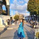 Humaima Malick Instagram – Golden hour @ehteshamansari @mango @nike İstanbul Ayasofya Camii