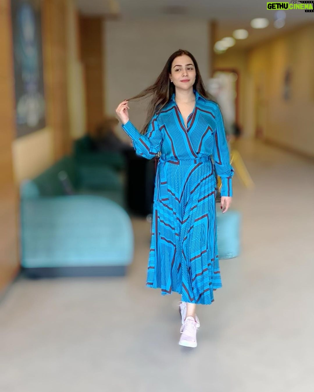 Humaima Malick Instagram - Pretty please , pretty please 🥺 Hilton Istanbul Bomonti Hotel & Conference Center