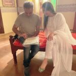 Humaima Malick Instagram - Allhumdullilah to the new beginning 🙌 @anjum_03shahzad Yah Ali Madad ! #newprojectcomingsoon