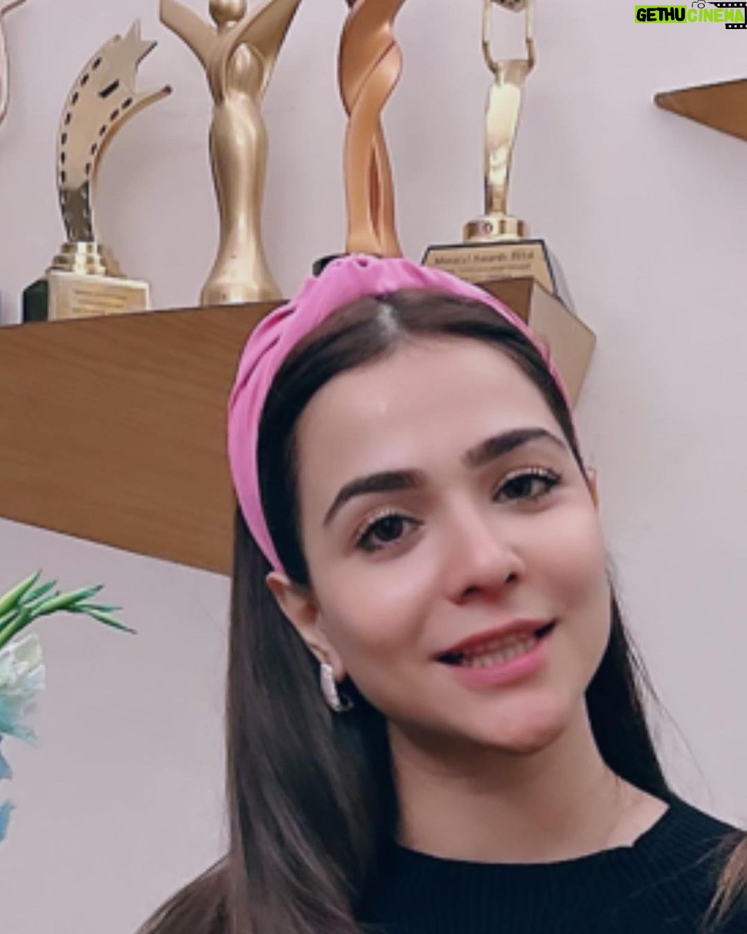 Humaima Malick Instagram - As I say , Iām the Angels Talks š¼š¤²š»