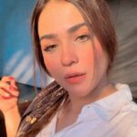 Humaima Malick Instagram - Sun said you born to Shine 🌼