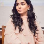Humaima Malick Instagram - I wanna write A love letter to my self , damn how beautiful it will be ❣️