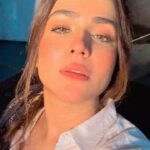Humaima Malick Instagram - Sun said you born to Shine 🌼