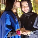 Humaima Malick Instagram - Koi khushi tumharay bina puri nahee … koi gham tumsey Mera chupah nahee … har waqt acha yah bura Tumney Mera saath dia .. choti behan ho k Bhi Tumney hamesha bara ban k Mujhey sumbhala …. Dua jasi dua ban k rahi … yah pictures sirf kuch meethi hain Lakin tum tu Meri shukar or sugar sey bhari duniya ho meri phehli sehali … meri himmat meri reality meri pyari dua I will always look up to you my strongest sister my soul sister my own sister I love you so much that a post can never do justice @duamalik