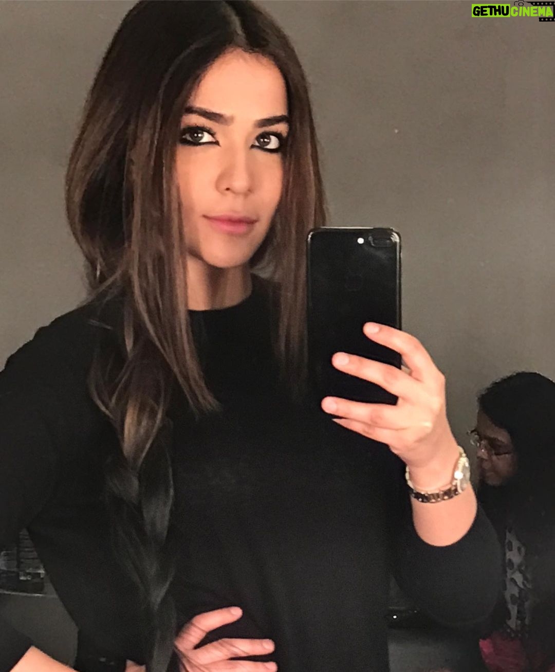 Humaima Malick Instagram - Da Da Daaa DARO !