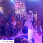 Humaima Malick Instagram - #Repost @hawwhigh with @get_repost ・・・ #HumaimaMalick can give #Bollywood divas a run for their money with these moves! 😍😍 Dancing to the beat of Salam-e-Ishq with #HumayunSaeed at #FerozeKhan’s #mehndi. 💃🏼 #dailypakistan @humaimamalick #dailypakistanglobal #hawwhigh @ferozekhan @saeedhumayun
